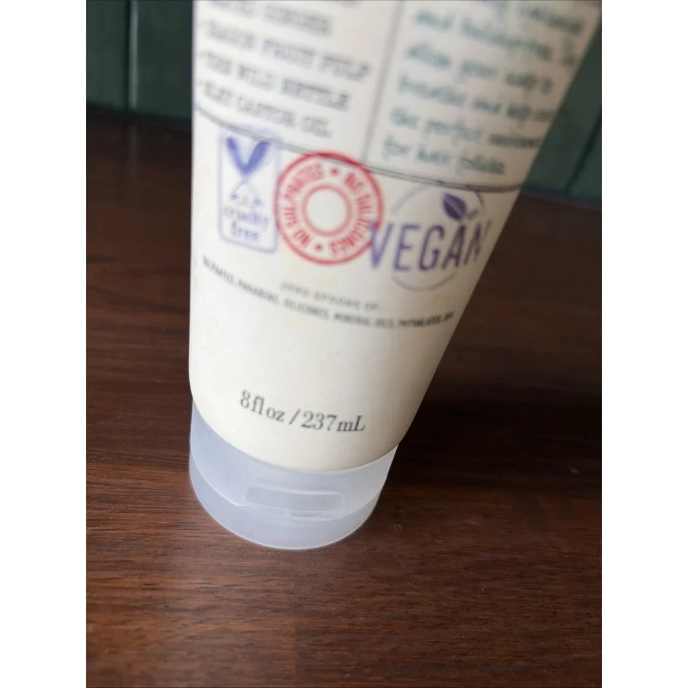 CURLSMITH Weightless Air Dry Cream Vegan Leave In Conditioner 8 FL. OZ.  NEW